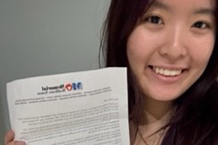 Kailin Van, high school volunteer scholarship recipient