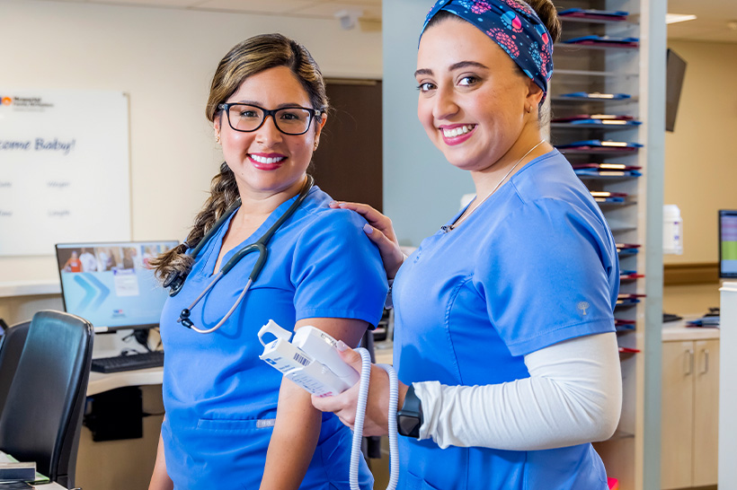 Veronika Fernandez and Yisell Dominguez, Mother and baby