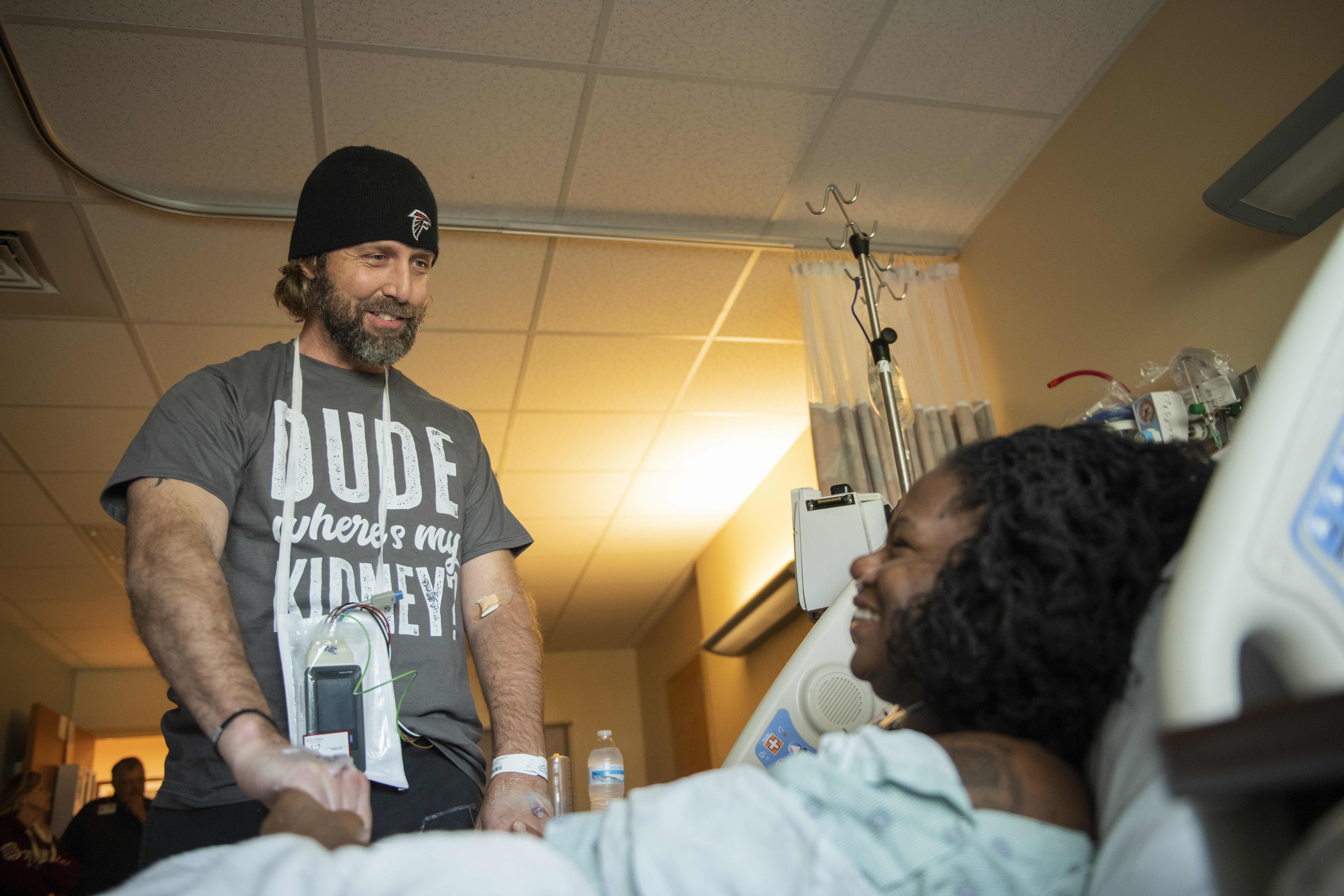 Kidney donor visiting recipient